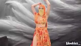 ساحر البطن راقصة مارس الجنس من الصعب في المشهد العربي اللعنة