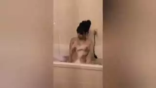 é أصابع مثيرة ، حمام ويحصل على اللواط