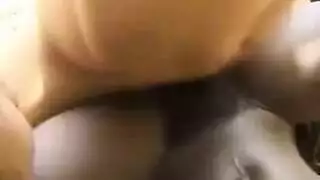 فيلم إمراتي ديوثي يصور وهو يفشخ خرق زوجته المربربه أنبوب الإباحية الحرة