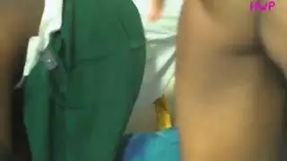 يجد مدرس الدراسات البدنية صعوبة في اختيار الحمار الأول الذي يمارس الجنس مع وجود اثنين من عشاق الجنس الفتيات الجميلات الذي يقدم له موقع جنسي شرجي (فيديو كامل على اللون الأحمر)