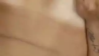 أنا أصبع كس السمين الياسمين عارية