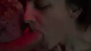 جلسة اللسان المكثفة في سن المراهقة في سن المراهقة