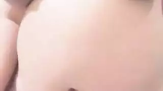 الخطوة العربية الحامل الأم التي تضايق وتشرط على كاميرا الويب تبحث عن شخص ما يمارس الجنس مع بوسها المشعر