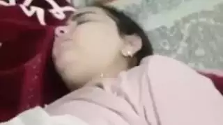 نيك مصرية واللعب في بزازها الملبن