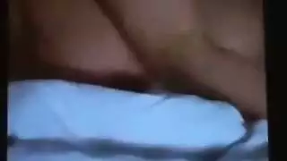 ربة منزل عربية تعرض الثدي لصبي منتديات دبي
