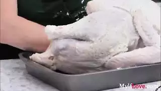 تتيح زوجة الأب شقراء ربيب ربيبها تركيا دي ويليامز