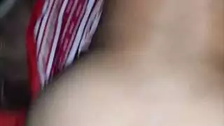 زوجة متعرج تنخفض وقذرة في تجميع مكثف