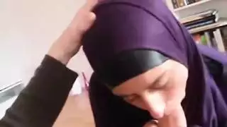 الفرخ العربي يعطي الرأس