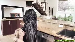 سكس ولد مرهق ينبك بنت مخفي