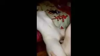 لقد خلع الواقي الذكري وجاء على ظهر أخته