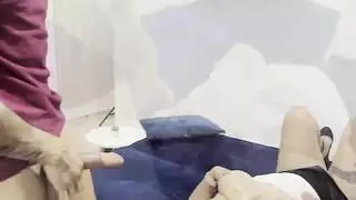 أنا آكل على قضيبه بينما هو يأكل ثديي